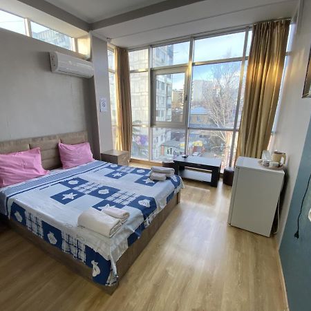 Hotel G & J Тбилиси Экстерьер фото