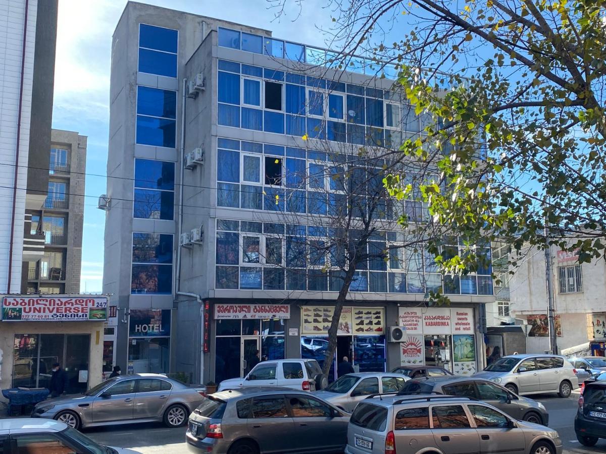 Hotel G & J Тбилиси Экстерьер фото