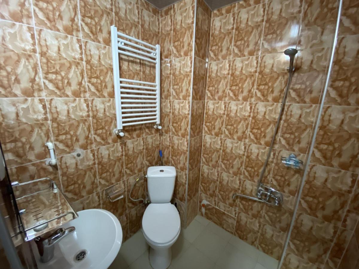 Hotel G & J Тбилиси Экстерьер фото