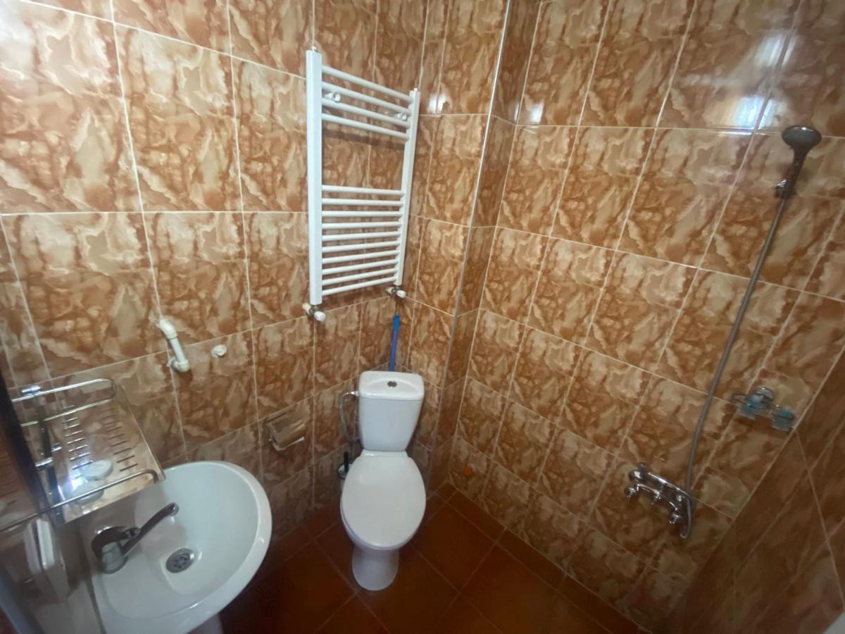 Hotel G & J Тбилиси Экстерьер фото