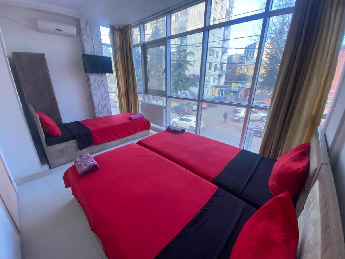 Hotel G & J Тбилиси Экстерьер фото