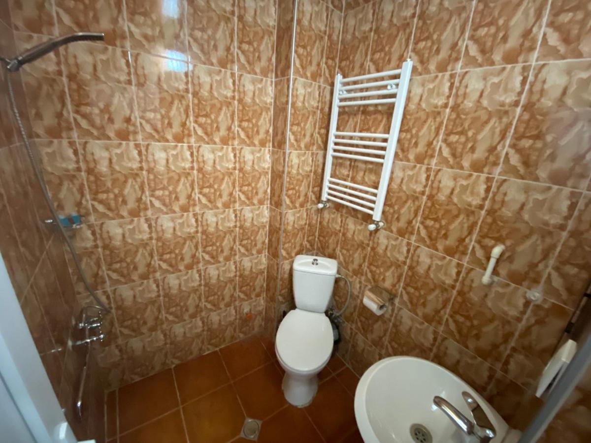 Hotel G & J Тбилиси Экстерьер фото