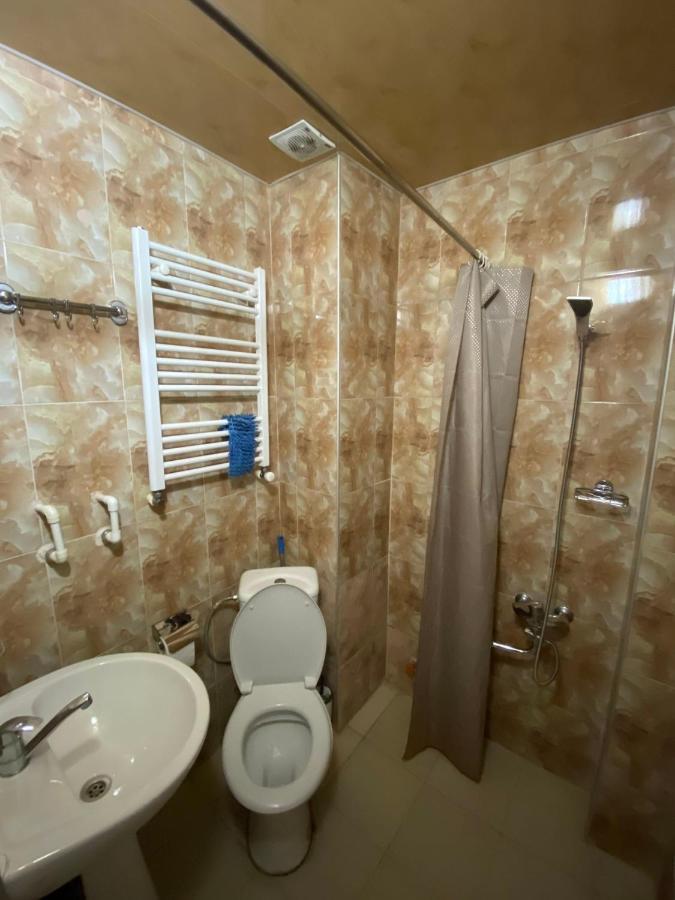 Hotel G & J Тбилиси Экстерьер фото