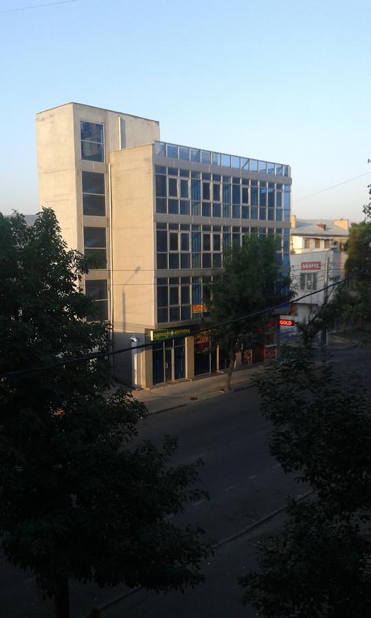 Hotel G & J Тбилиси Экстерьер фото